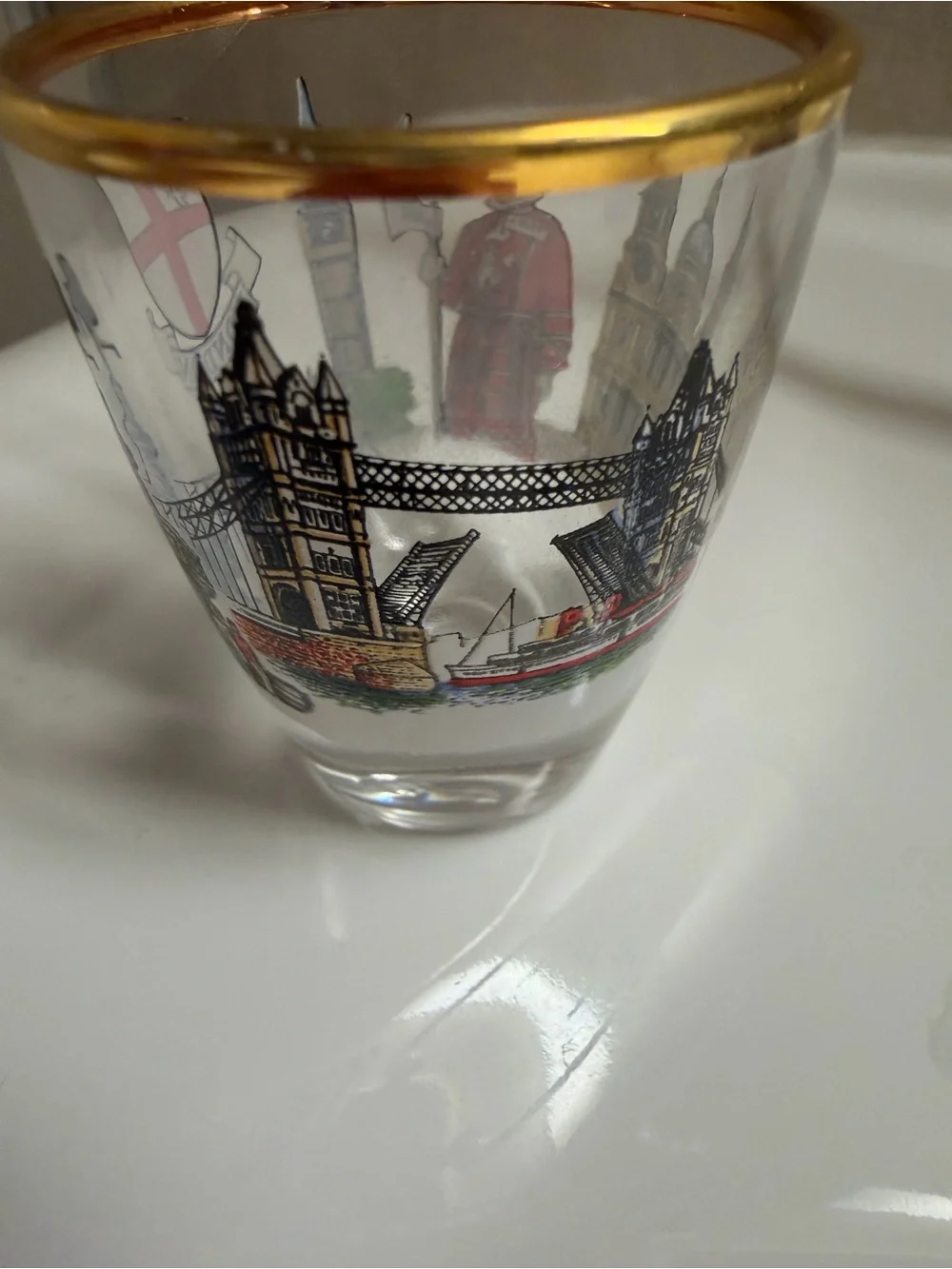London Crest Shot Glass with Gold Rim